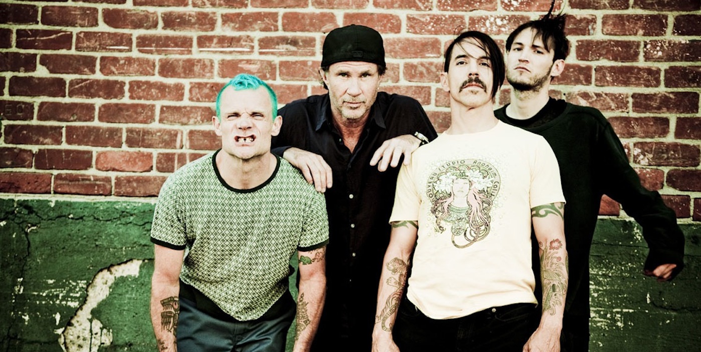 Red-Hot-Chili-Peppers-01-06-2011_164