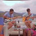 Los Blenders estrenan canción y video para ”Chavos Bien”