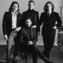 El nuevo disco de Arctic Monkeys saldrá el 11 de mayo bajo el título “Tranquility Base Hotel + Casino”