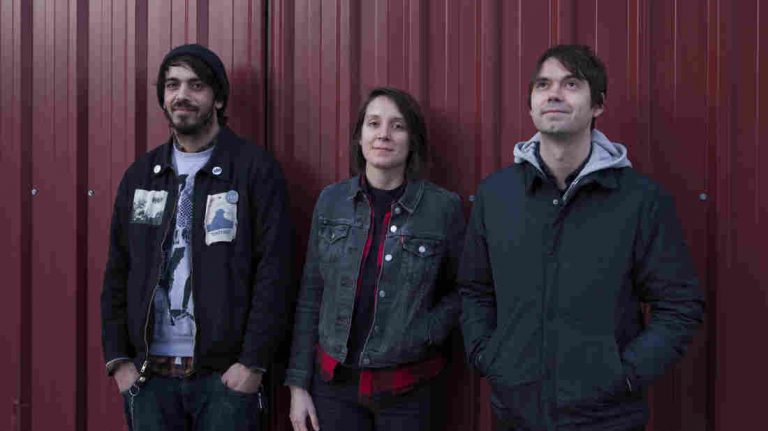 wild animals de gira presentando The Hoax