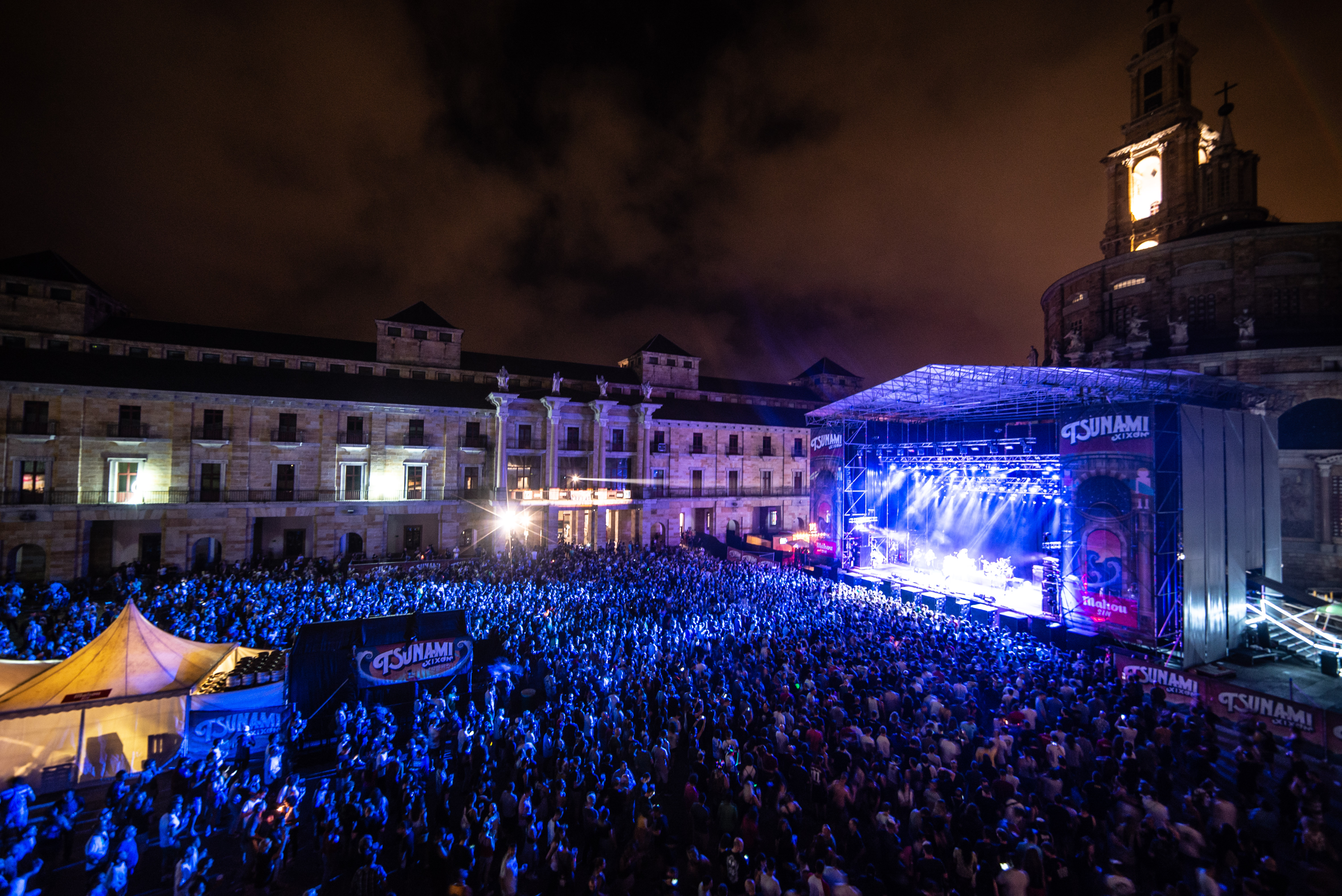 tsunami xixón viernes