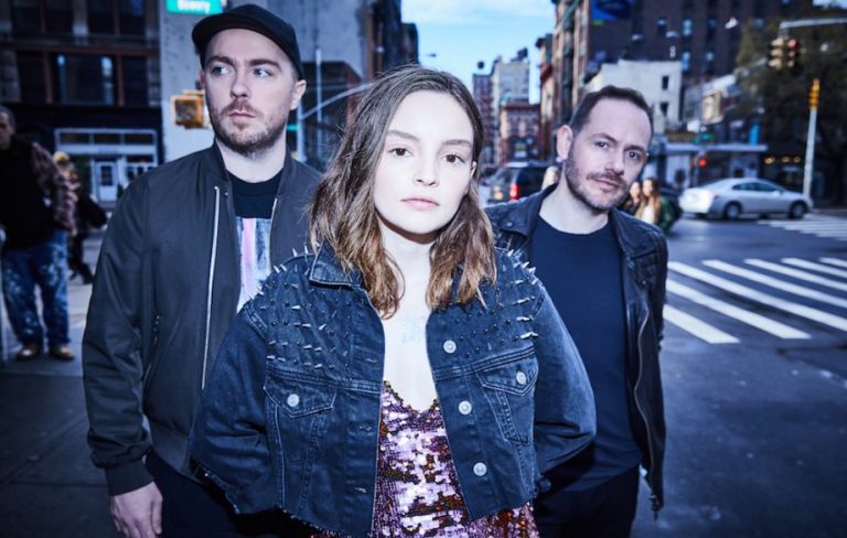 CHVRCHES-2018-01-please-credit-Danny-Clinch-920x584