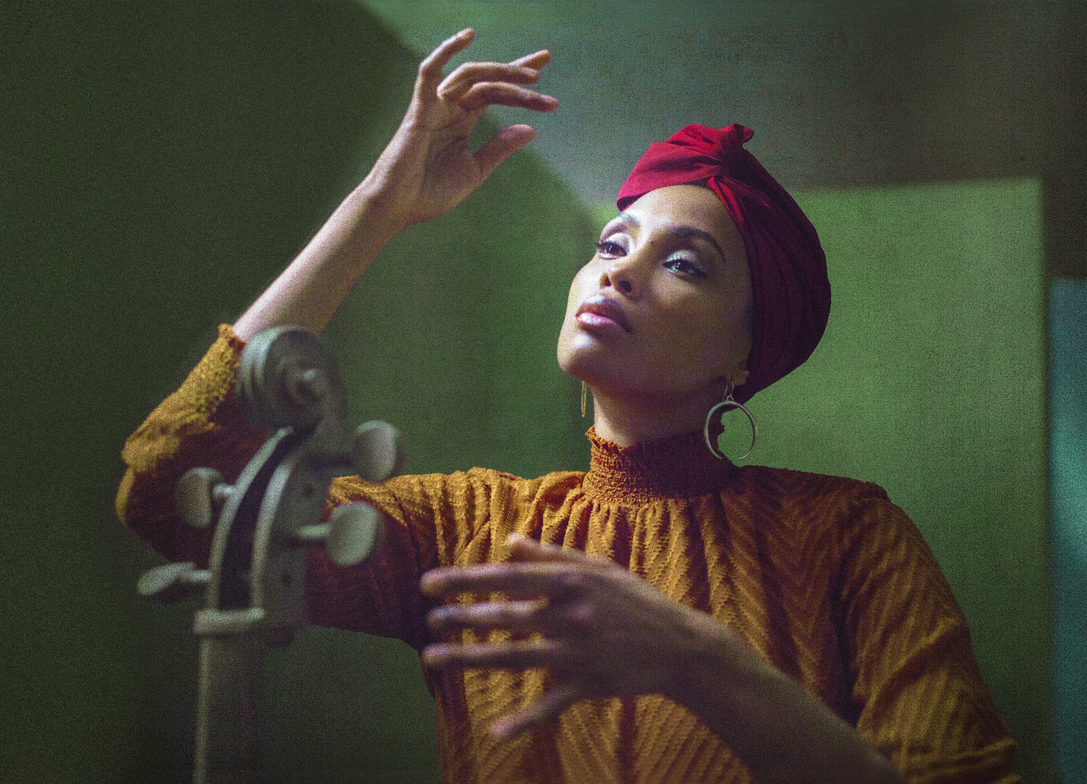 imany_voodo_cello_teatros_Del_canal