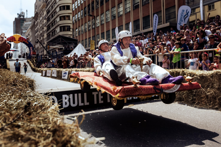 redbull-moncloa-madrid-autos-locos